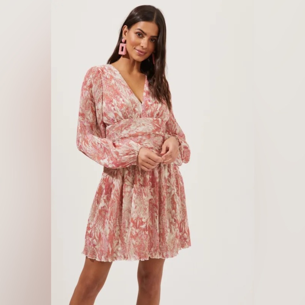 Astr The Label ADR100551 Plisse Pleated Dress Coral Multi Floral - Picture 12 of 13